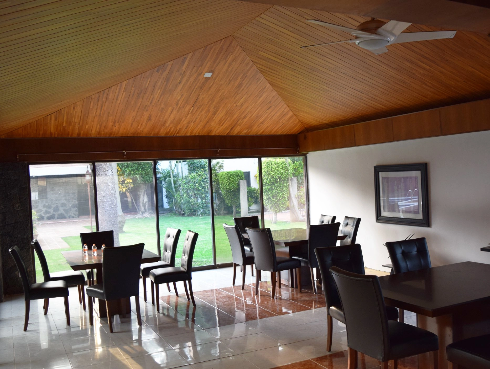 Galería Clínica Life 25